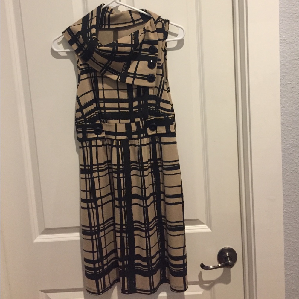 Sleeveless dress